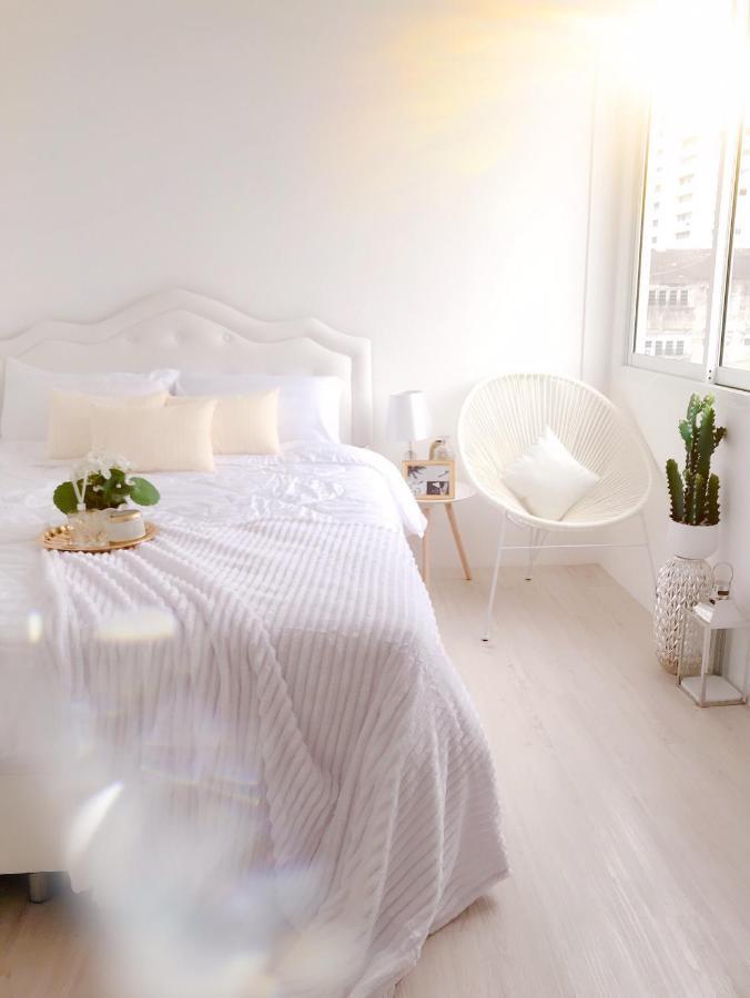Aora Boutique Hotel Ekkamai Bangkok Exteriör bild